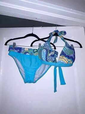 Womens 2 pc bathing suit top 34D bottom size medium by Next